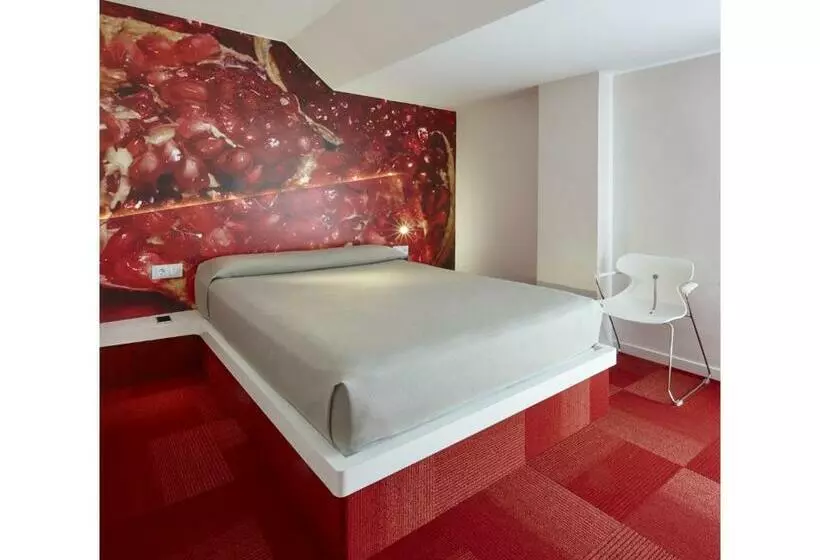 آپارتمان یک خوابه با دری مشترک که هال را جدا می کند., Maciá Granada Five Senses Rooms & Suites
