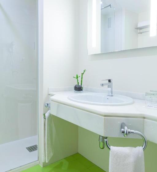 اتاق استاندارد, Maciá Granada Five Senses Rooms & Suites