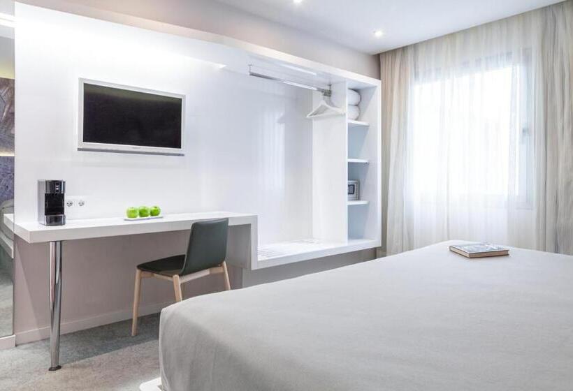 سوییت جونیور, Maciá Granada Five Senses Rooms & Suites