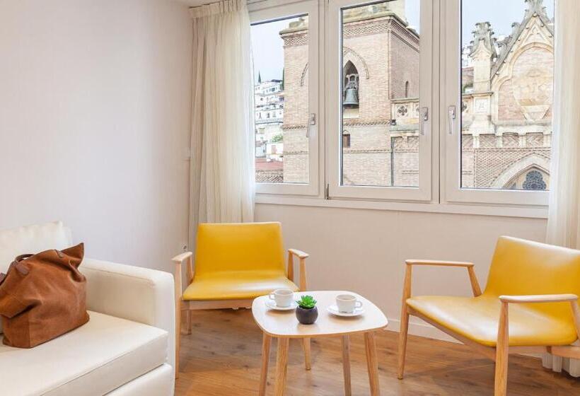 سوییت جونیور, Maciá Granada Five Senses Rooms & Suites