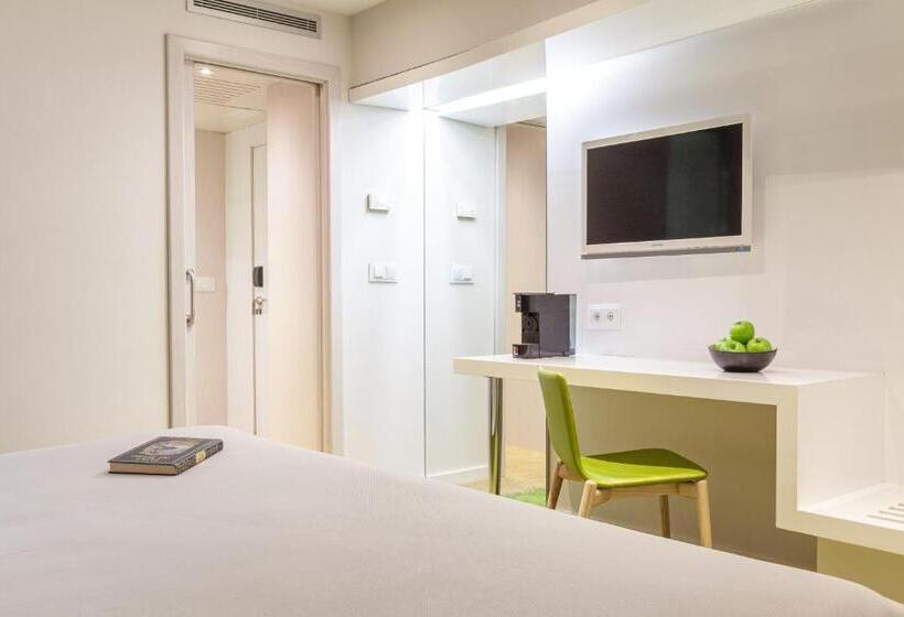 سوئیت جونیور خانوادگی, Maciá Granada Five Senses Rooms & Suites