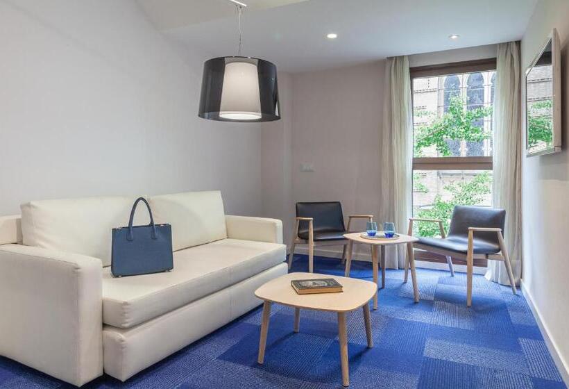 سوئیت جونیور خانوادگی, Maciá Granada Five Senses Rooms & Suites