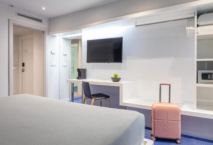 سوئیت جونیور خانوادگی, Maciá Granada Five Senses Rooms & Suites