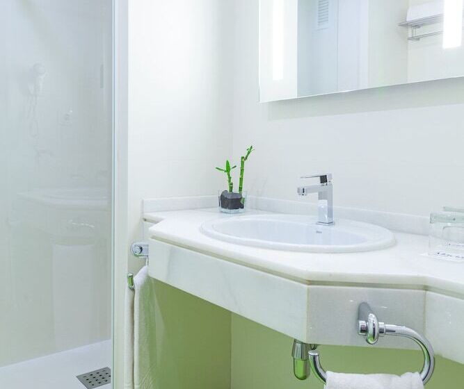 اتاق استاندارد, Maciá Granada Five Senses Rooms & Suites