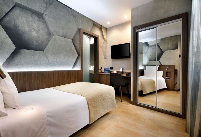 اتاق استاندارد یک نفره, Hcc Montblanc