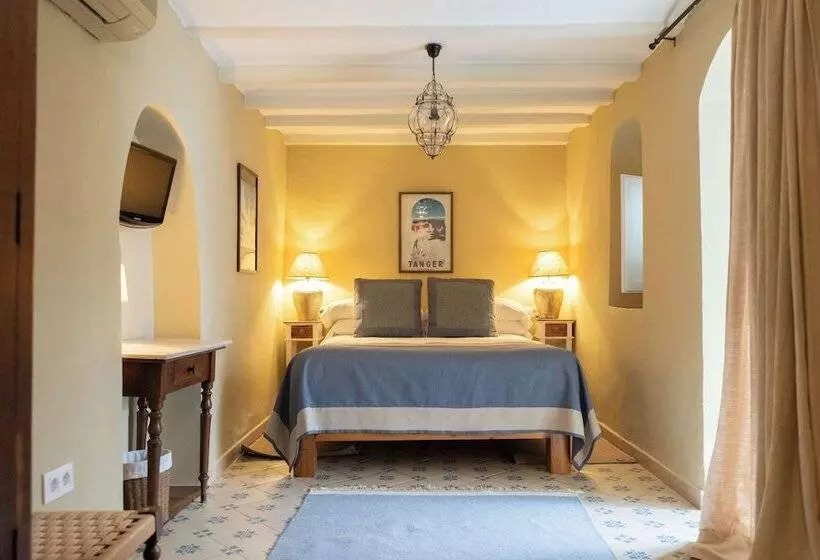 اتاق عادی, La Casa Del Califa