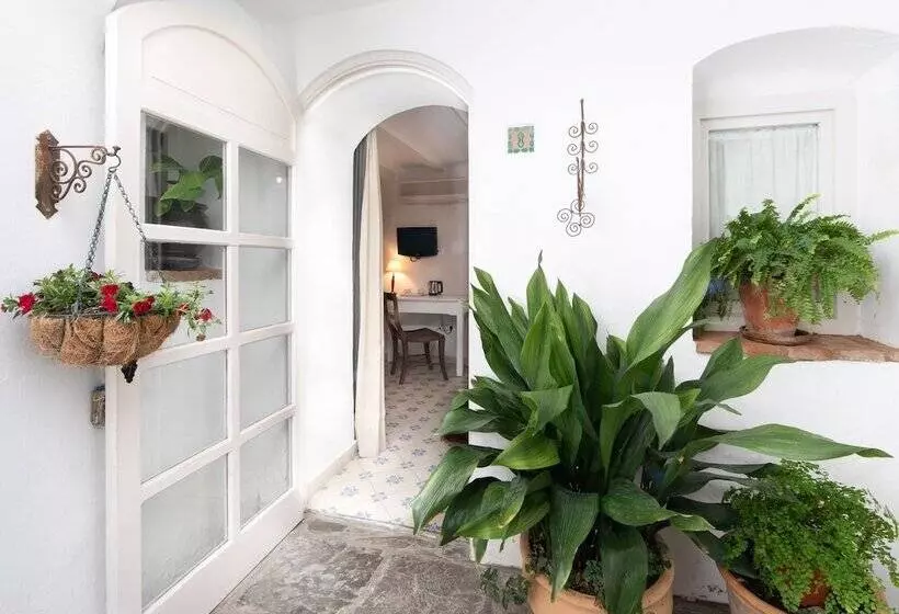 اتاق عادی, La Casa Del Califa