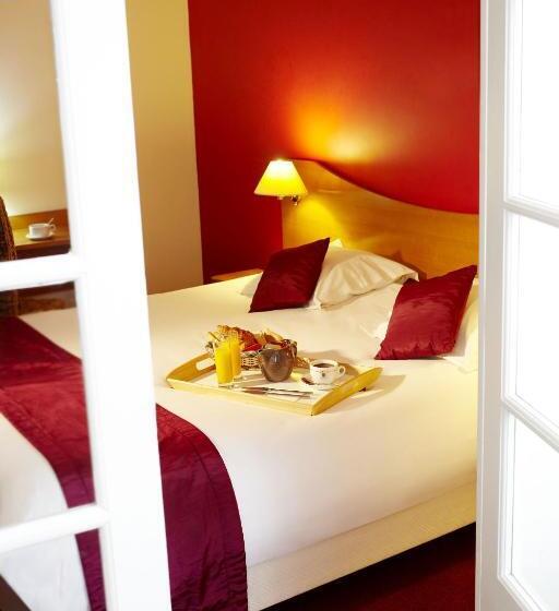 اتاق استاندارد چهار تخته, Le Clocher De Rodez Centre Gare