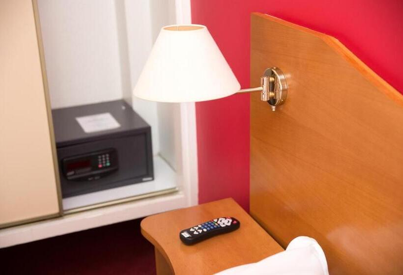 اتاق استاندارد چهار تخته, Le Clocher De Rodez Centre Gare