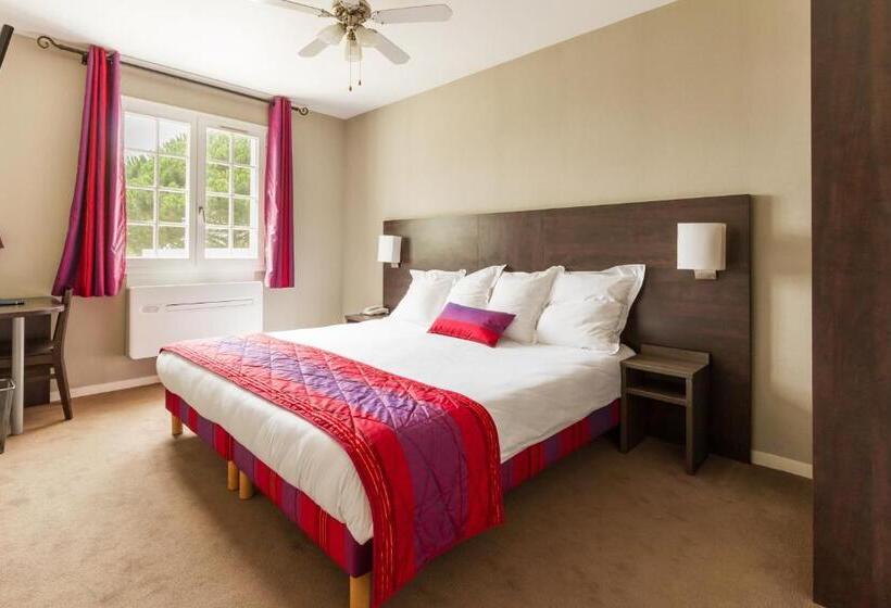 Номер Superior, Logis Hôtel Restaurant Des Châteaux