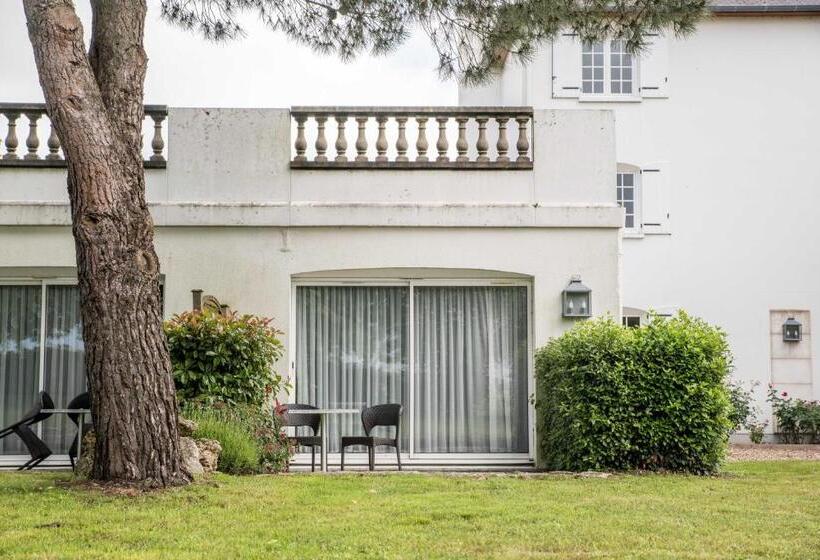 Номер Престиж, Logis Hôtel Restaurant Des Châteaux