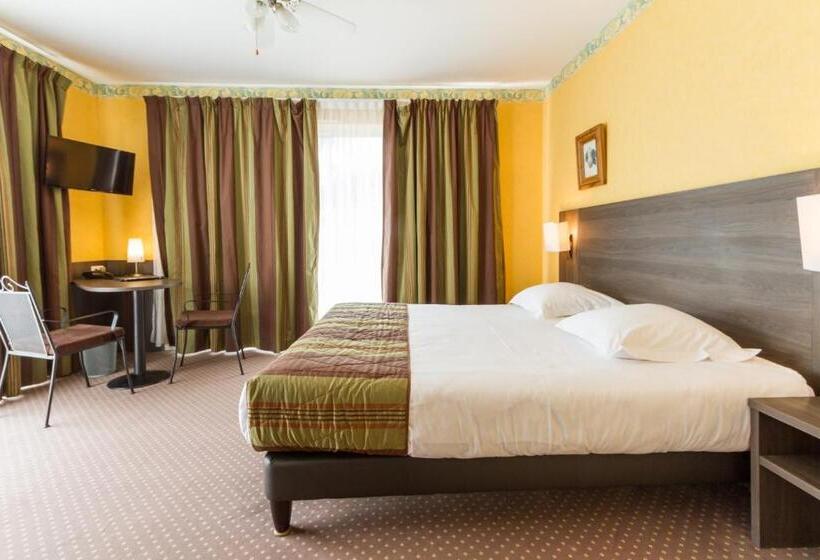 Номер Престиж, Logis Hôtel Restaurant Des Châteaux