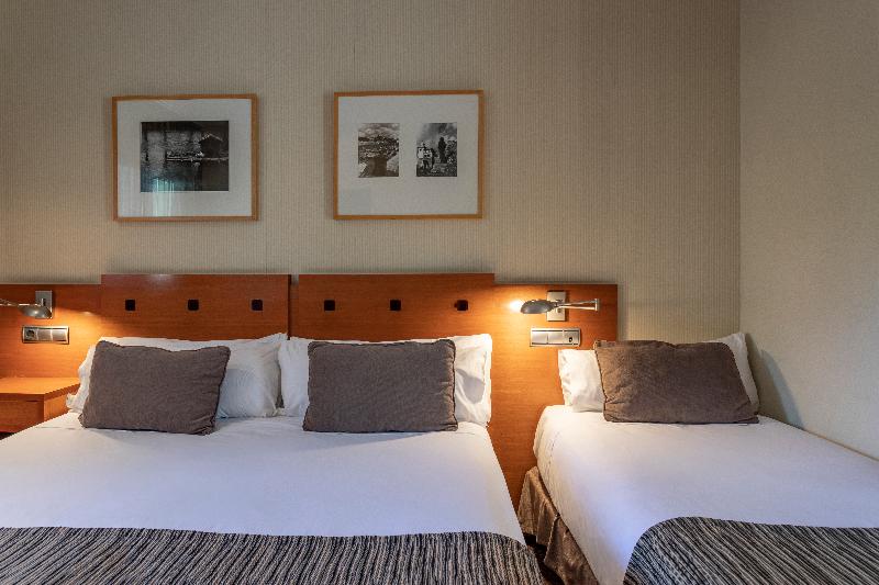 اتاق استاندارد سه نفره, Petit Palace Arturo Soria Alcala