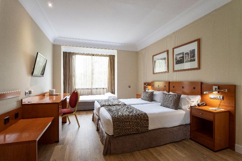 اتاق استاندارد چهار تخته, Petit Palace Arturo Soria Alcala