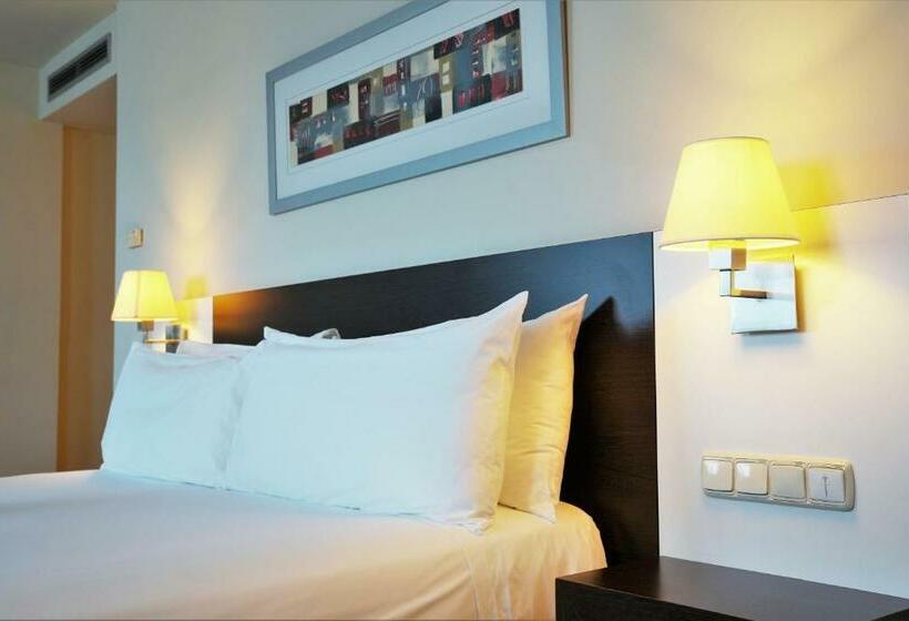 اتاق سوپریور, Port Feria Valencia