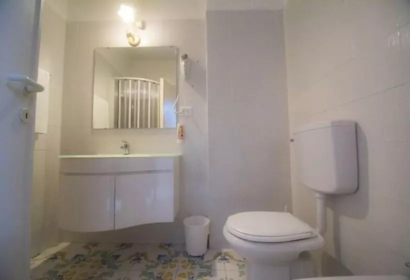 スタンダードスタジオ, Residence Villa San Giovanni