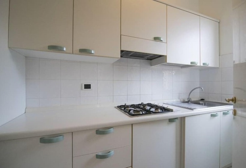 스탠다드 스튜디오, Residence Villa San Giovanni