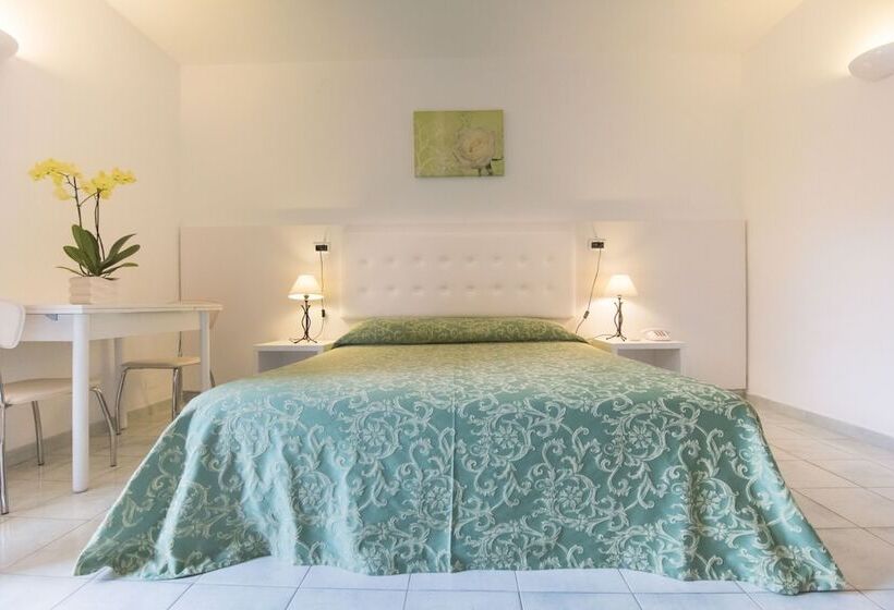 스탠다드 스튜디오, Residence Villa San Giovanni