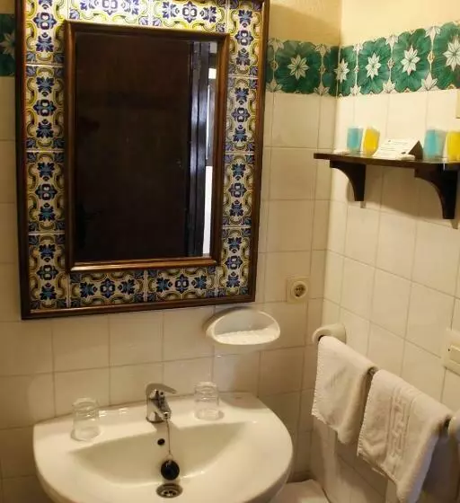 Standard Yhden Hengen Huone, Villa Turistica De Grazalema