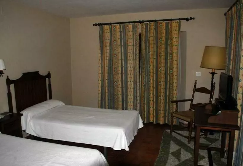 Standard Yhden Hengen Huone, Villa Turistica De Grazalema