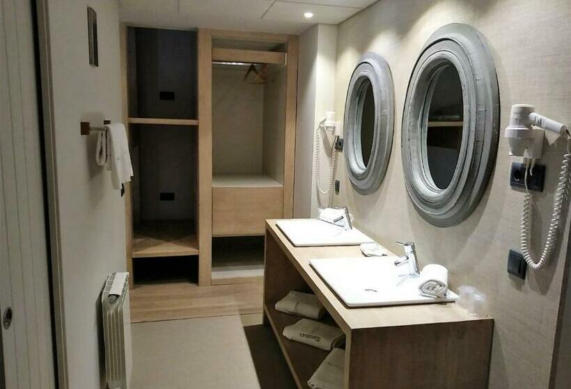 اتاق استاندارد چهار تخته, Santa Cristina Petit Spa