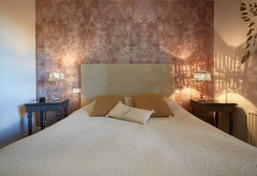 スーペリアールーム, The Originals City, Hôtel La Cour Carrée, Eu