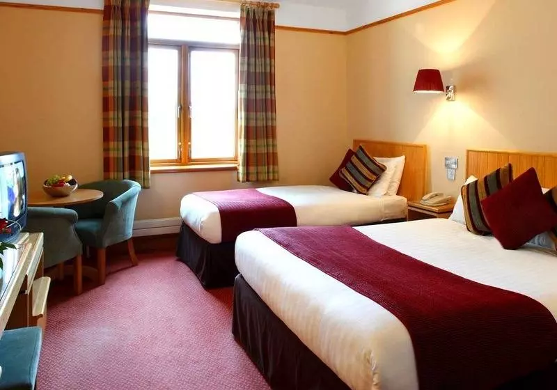 ファミリールーム, Tullamore Court