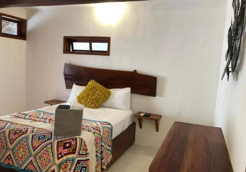 高级大房间, Valentin Sancti Petri