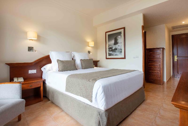 标准间, Valentin Sancti Petri