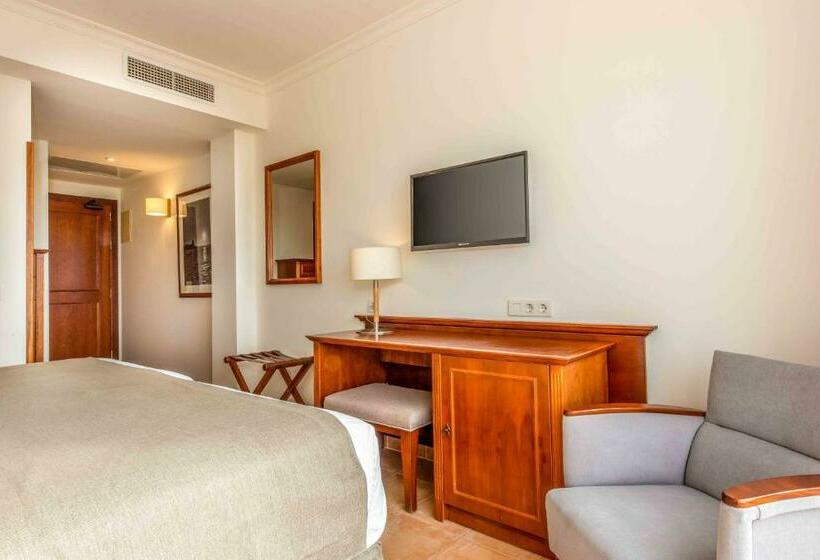 标准间, Valentin Sancti Petri