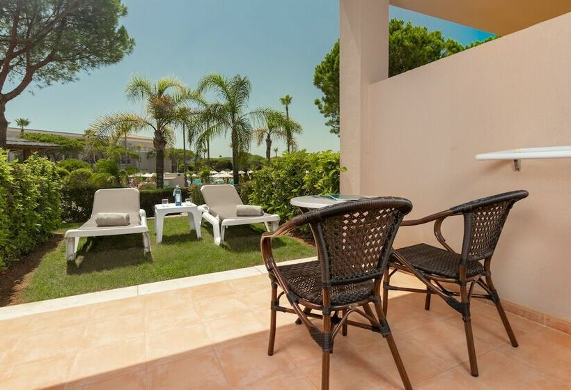 标准间, Valentin Sancti Petri