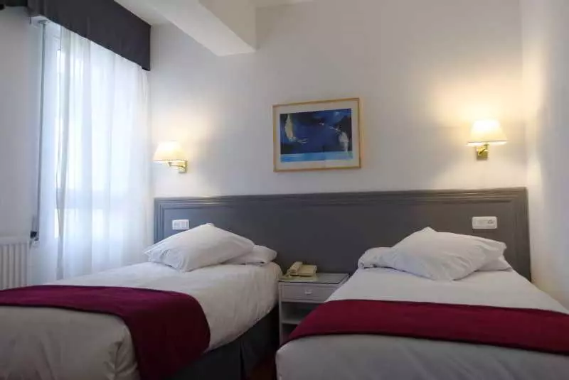 اتاق استاندارد با تراس, Vigo Plaza