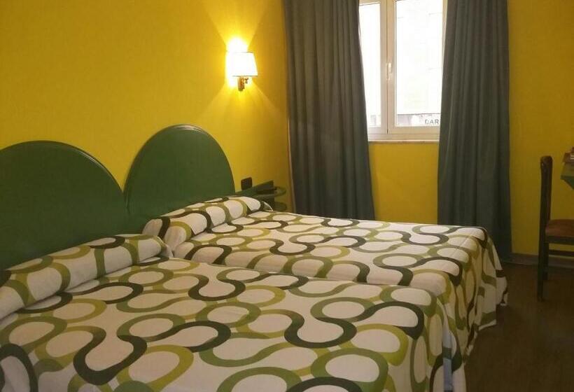 חדר סטנדרט לשלושה, Villapaloma