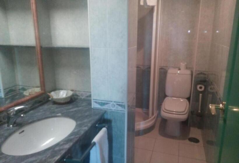 חדר לארבעה סטנדרטי עם מרפסת, Villapaloma