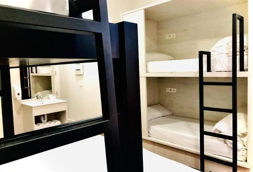 اتاق خانوادگی, Quartier Leon Hostel Barrio Húmedo