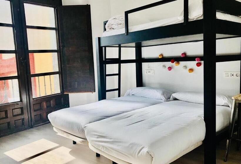חדר משפחתי, Quartier Leon Hostel Barrio Húmedo