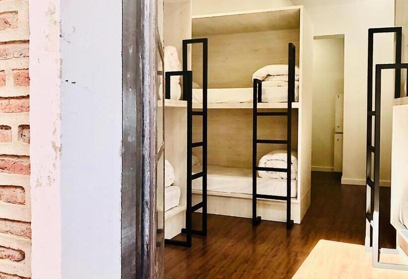 חדר משפחתי, Quartier Leon Hostel Barrio Húmedo