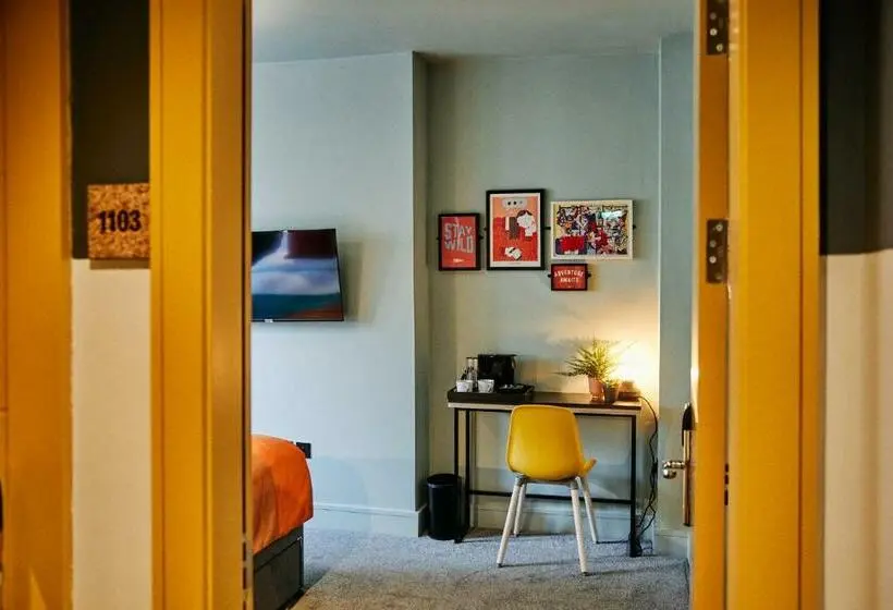 Standardeinzelzimmer, Firefly