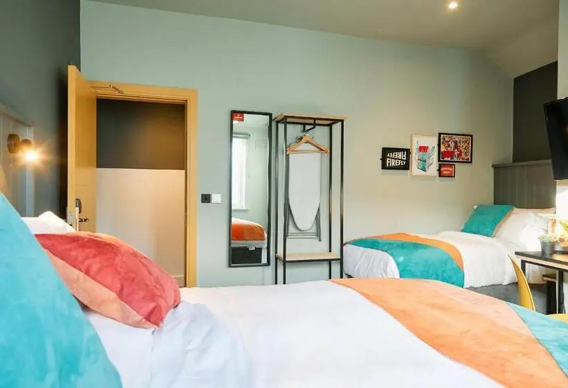 3 Bett Deluxe Zimmer, Firefly
