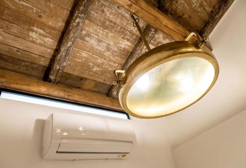 اتاق لوکس چهار تخته, La Casa Del Calzolaio