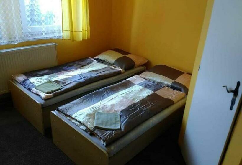 Номер Стандарт, Modrá Hvězda Sadská