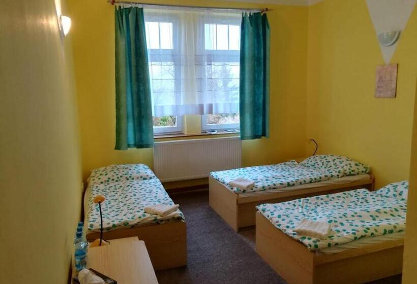 Номер Стандарт Трехместный, Modrá Hvězda Sadská