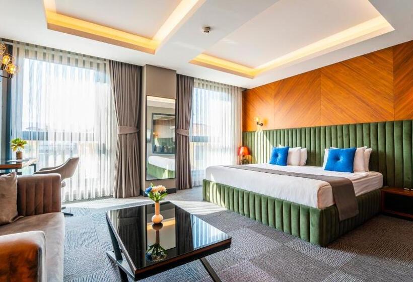 جناح, On7 Sakarya