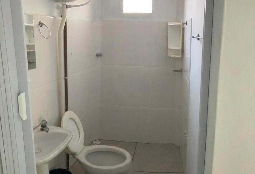 Quarto Triplo Estandar, Pousada Capitour