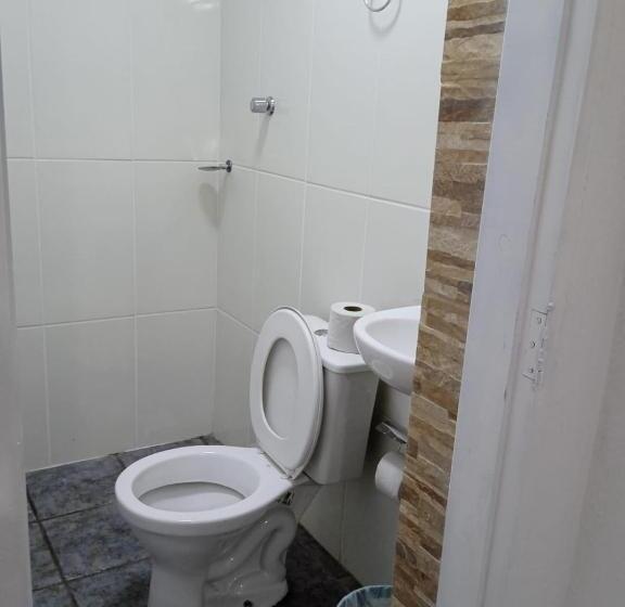 Quarto Quádruplo Estandar, Pousada Capitour