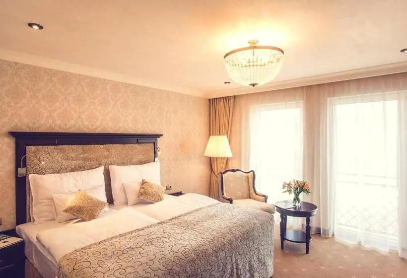 デラックスルーム, Florian Palace
