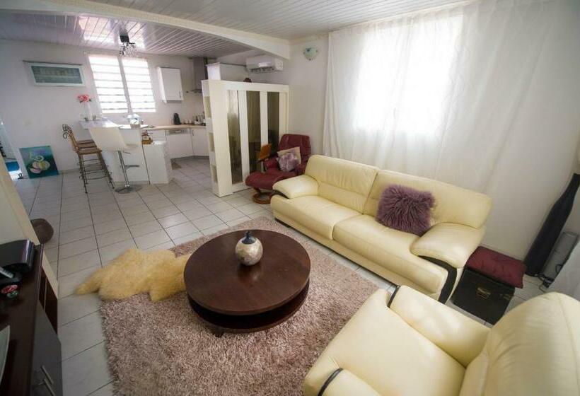 سوییت خانوادگی, Locastudio Grenadine