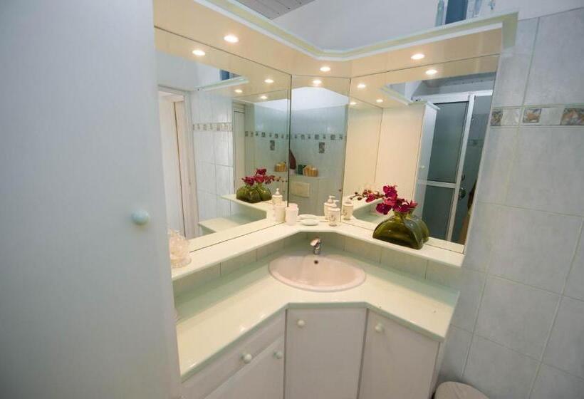 سوییت خانوادگی, Locastudio Grenadine