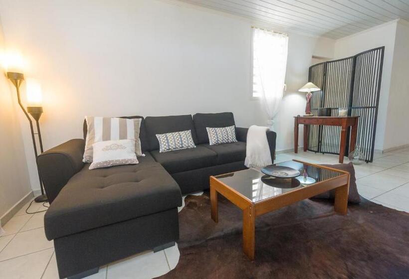 سوییت خانوادگی, Locastudio Grenadine