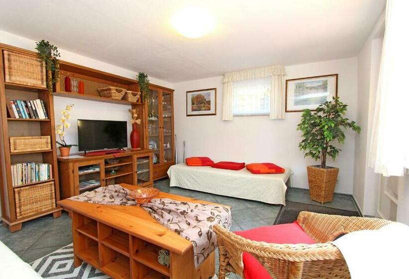 Apartament 1 Dormitori amb Terrassa, Ferienwohnung Malchow See 7051